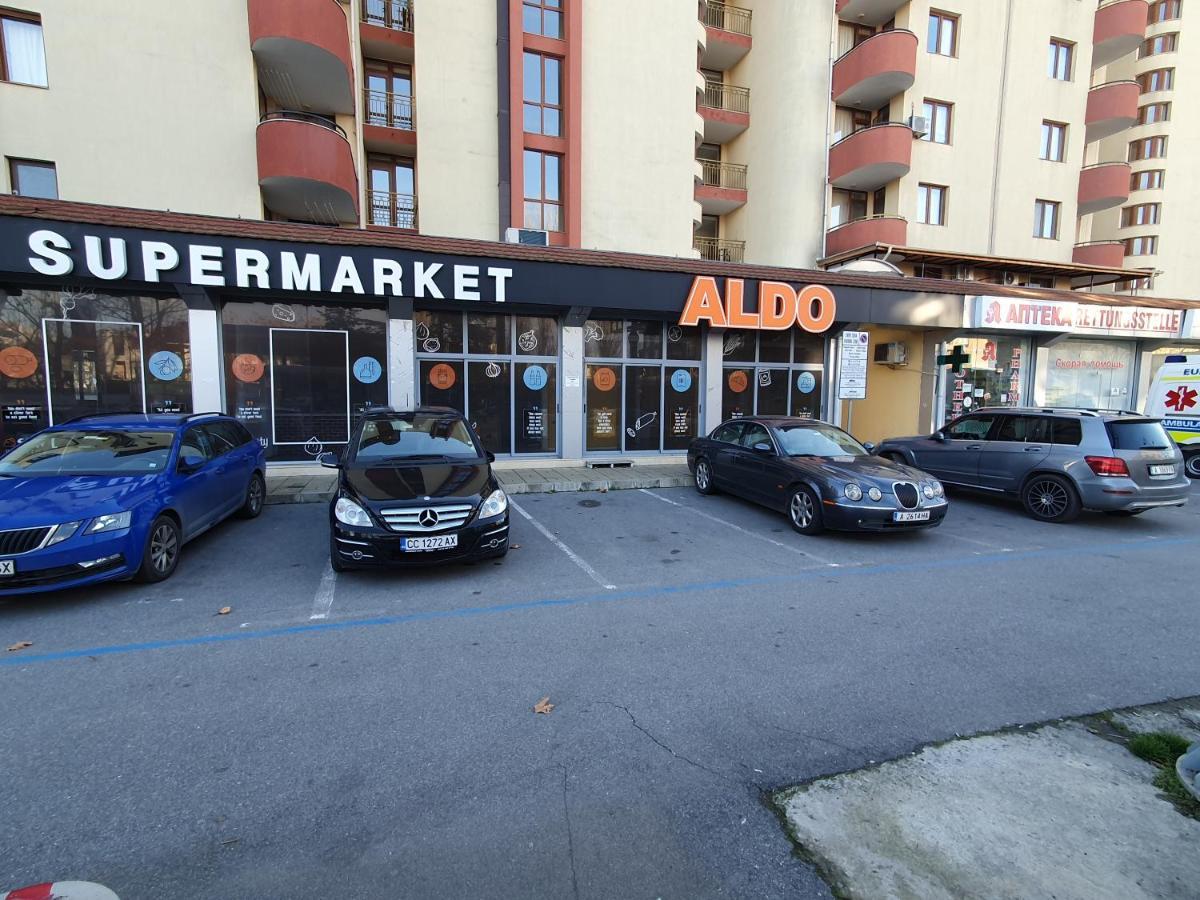 Apartment Ashton Hall - Sonnenstrand - Ost Slăntjev Brjag Exteriör bild